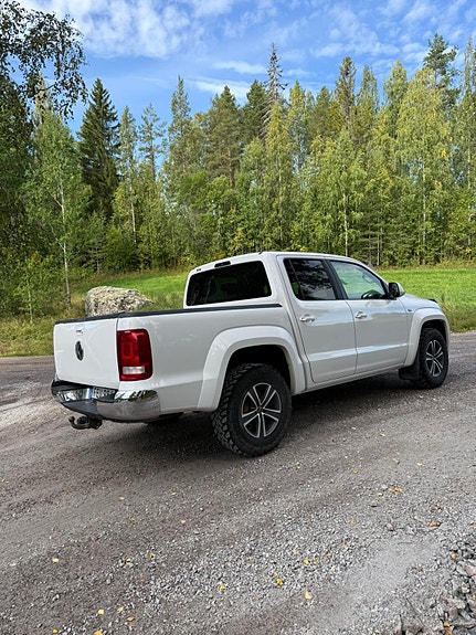 Volkswagen Amarok 5 of 12