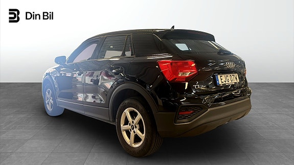 Audi Q2 3 of 12