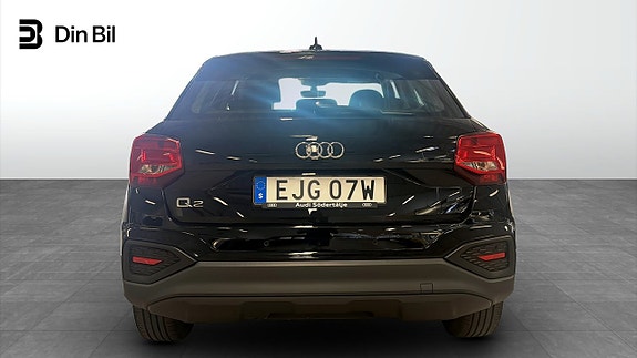 Audi Q2 5 of 12