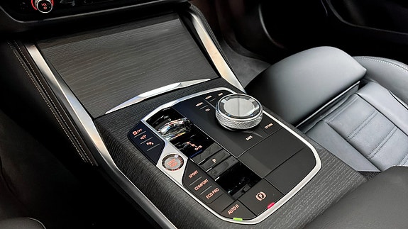BMW i4 11 of 12