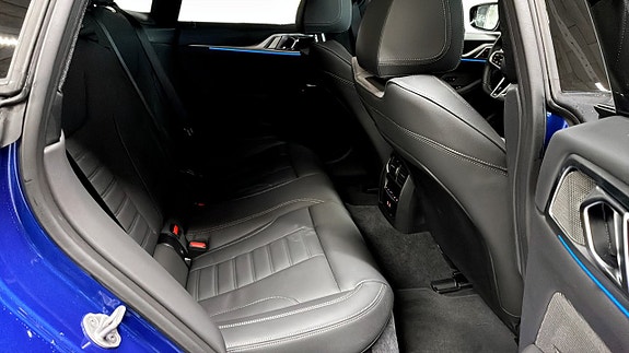 BMW i4 5 of 12