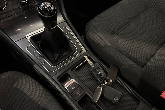 Volkswagen Golf I 19 of 22