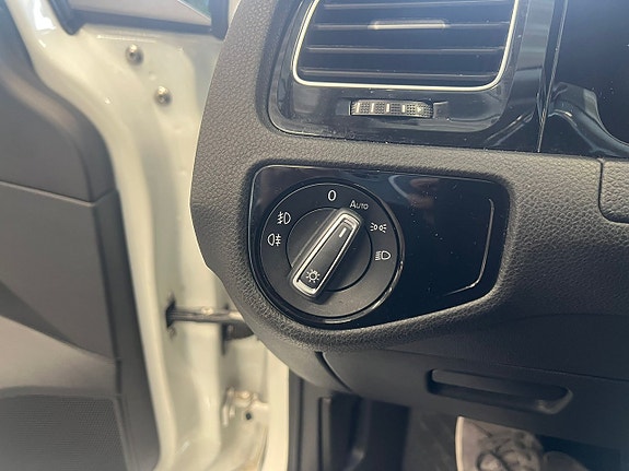 Volkswagen Golf I 21 of 23