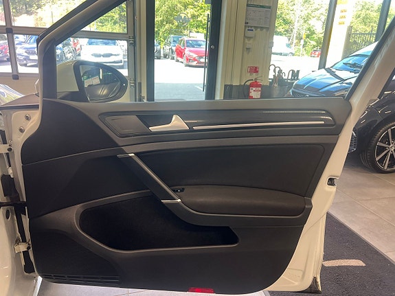 Volkswagen Golf I 11 of 23