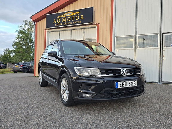 Volkswagen Tiguan 3 of 23