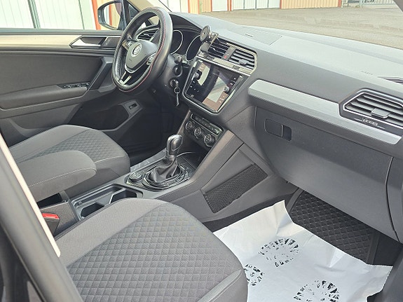 Volkswagen Tiguan 9 of 23