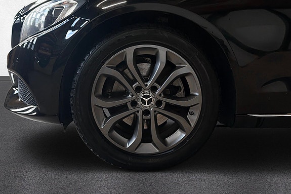 Mercedes-Benz C220 d 9 of 17