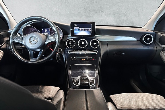Mercedes-Benz C220 d 11 of 17