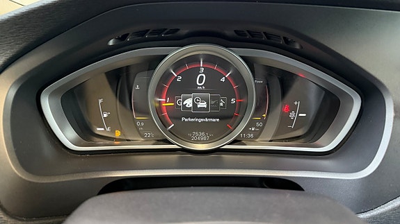 Volvo V40 14 of 17