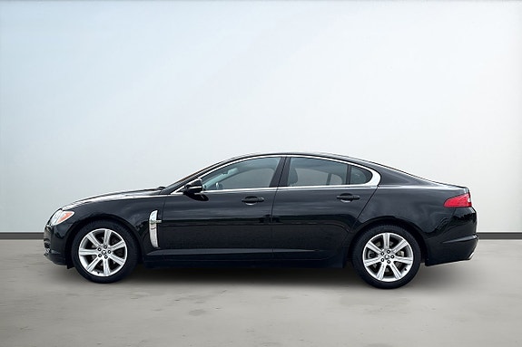 Jaguar XF 2 of 21
