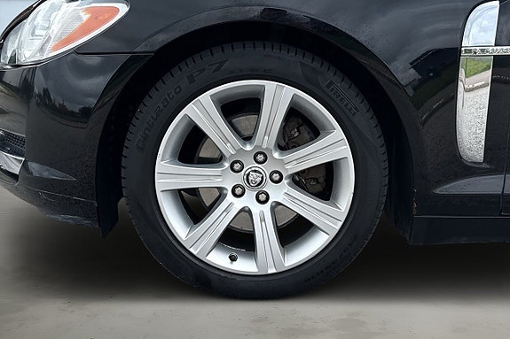 Jaguar XF 9 of 21