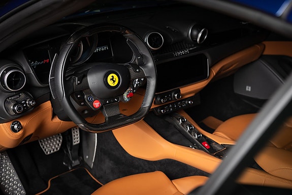 Ferrari Portofino M 15 of 30