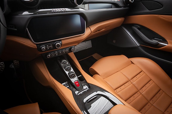 Ferrari Portofino M 25 of 30