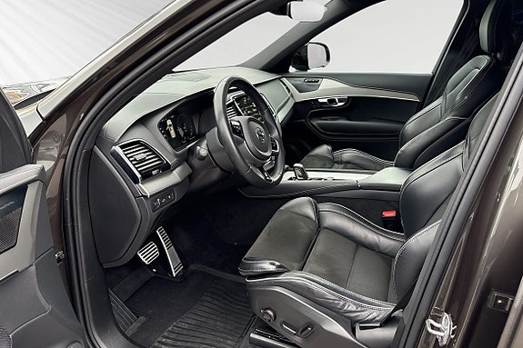 Volvo XC90 7 of 22