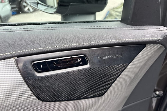 Volvo XC90 19 of 22