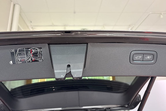 Volvo XC90 15 of 22