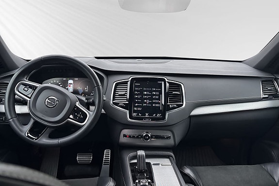 Volvo XC90 9 of 22