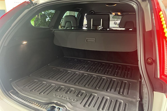Volvo XC60 12 of 19