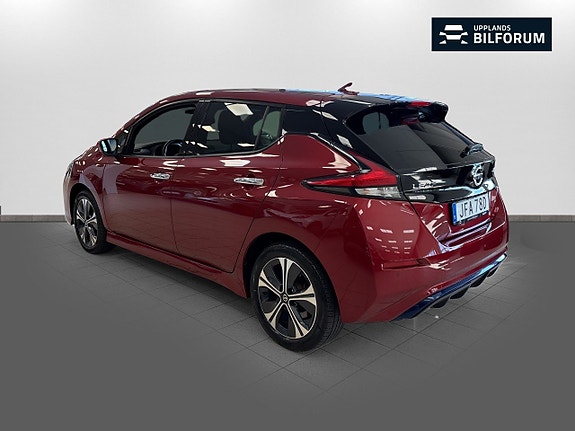 Nissan Leaf 6 of 16