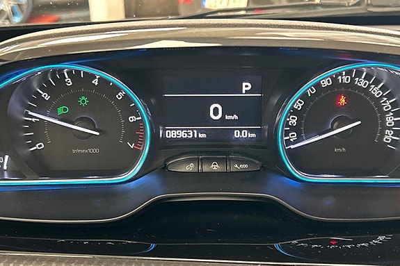 Peugeot 2008 15 of 21