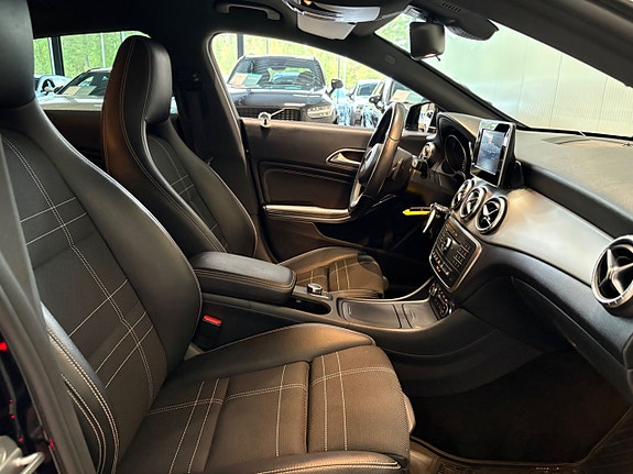 Mercedes-Benz CLA220 d 13 of 21