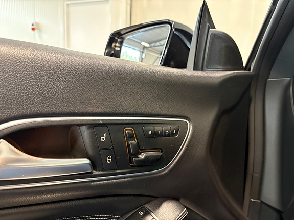 Mercedes-Benz CLA220 d 9 of 21