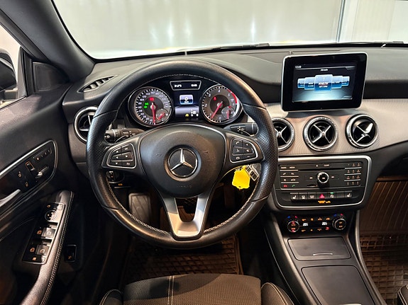 Mercedes-Benz CLA220 d 10 of 21