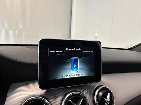Mercedes-Benz CLA220 d 15 of 21