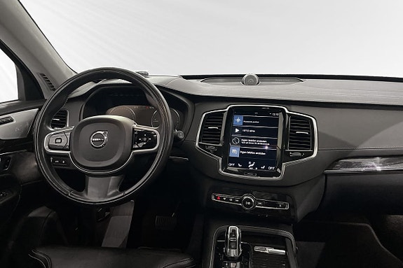 Volvo XC90 9 of 27