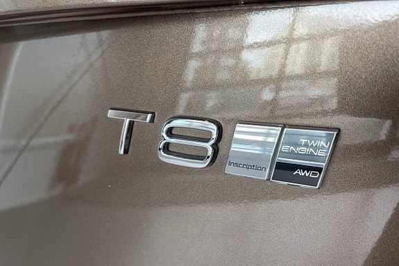 Volvo XC90 12 of 27