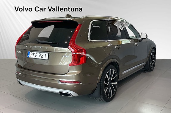 Volvo XC90 5 of 27