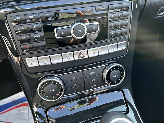 Mercedes-Benz SLK200 15 of 16