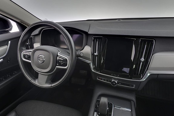 Volvo V90 8 of 18