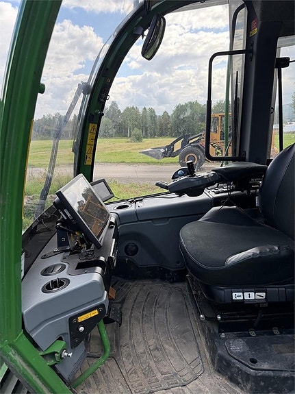 John Deere 1910G 6 of 7