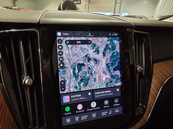 Volvo XC60 12 of 14