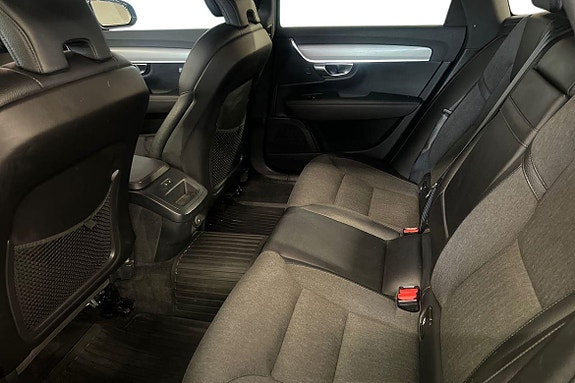 Volvo V90 28 of 30