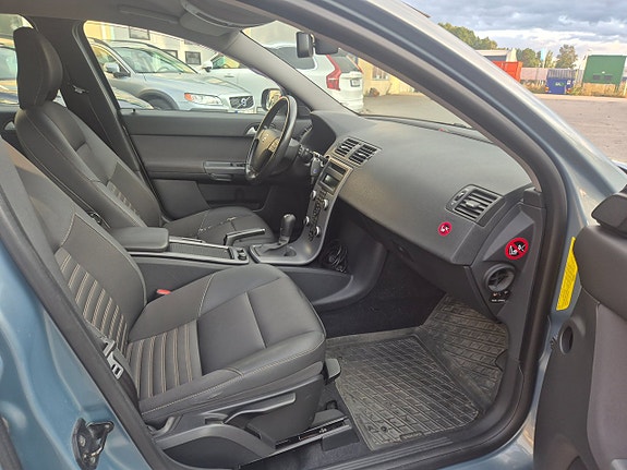 Volvo V50 14 of 18