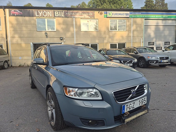 Volvo V50 12 of 18