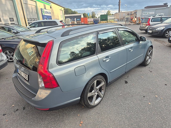 Volvo V50 5 of 18