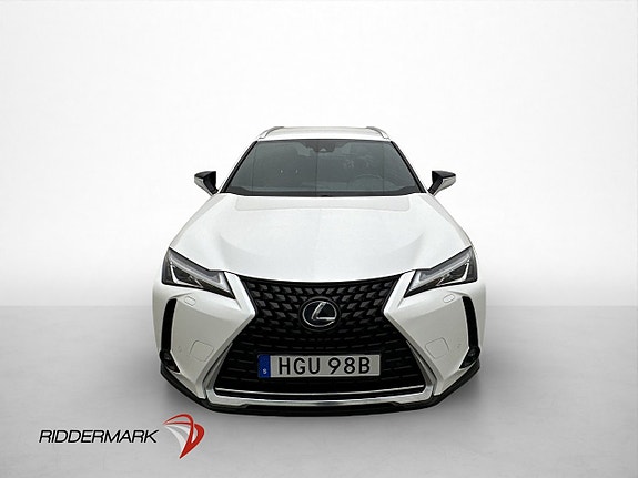 Lexus UX250h 2 of 30