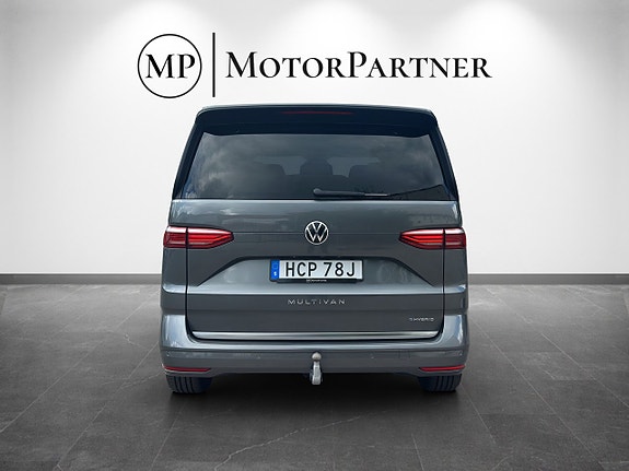 Volkswagen Multivan 6 of 19