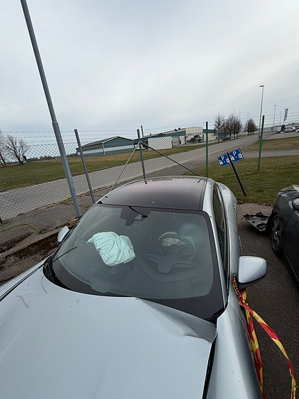 Porsche Taycan 4S 14 of 15