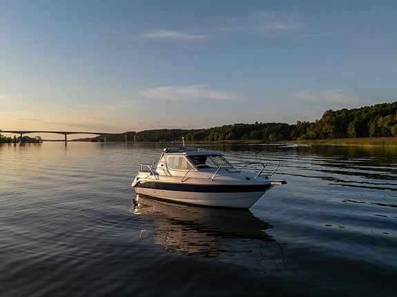 Bella 650 – Välskött kabinbåt med Volvo Penta 4.3 GL, färskvattenkyld 11 of 14