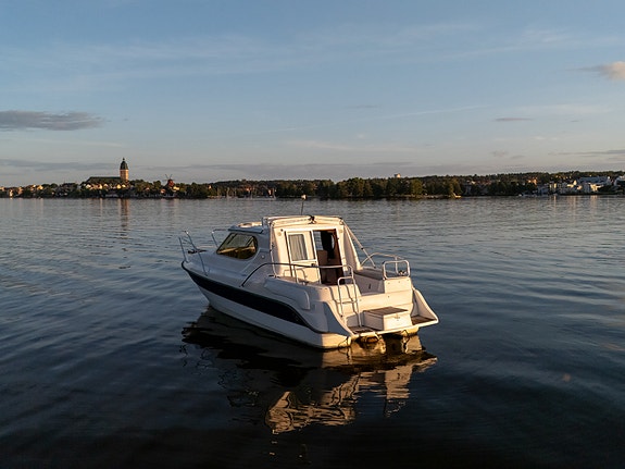 Bella 650 – Välskött kabinbåt med Volvo Penta 4.3 GL, färskvattenkyld 5 of 14