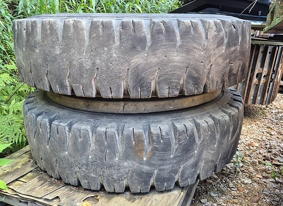Nokian 10.00-20 2 of 3