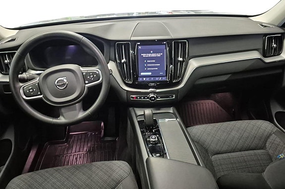 Volvo XC60 13 of 30