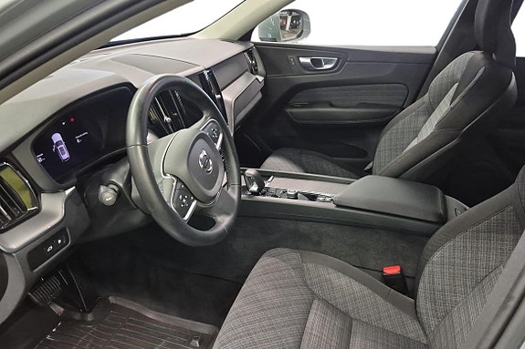Volvo XC60 15 of 30