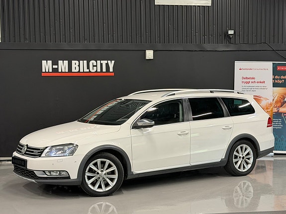Volkswagen Passat Alltrack 2 of 13