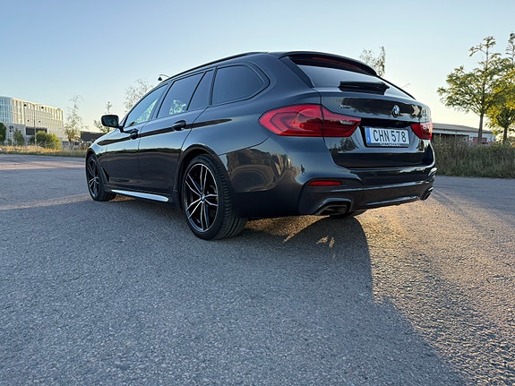 BMW 540i 3 of 10
