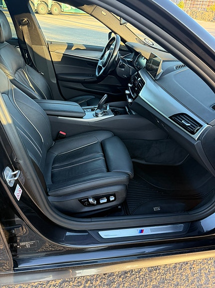 BMW 540i 7 of 10